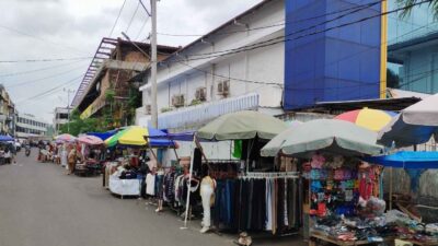 Suasana PKL Jalan Bukit Tinggi, Belakang Pasar Bambu Kuning, Bandar Lampung (foto : ranjana.id)
