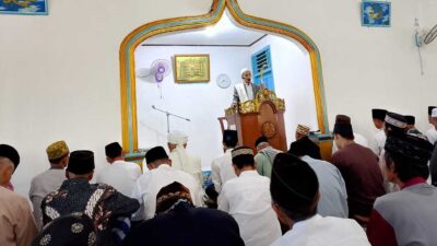 Gema Takbir Mengangkasa, Syukur Idul Fitri Memenuhi Masjid Nurul Falah, Marga Agung, Jati Agung, Lamsel