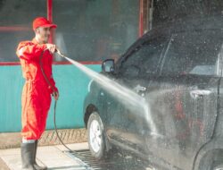 Ini Cara Mencuci Mobil Yang Baik Untuk Hasil Maksimal