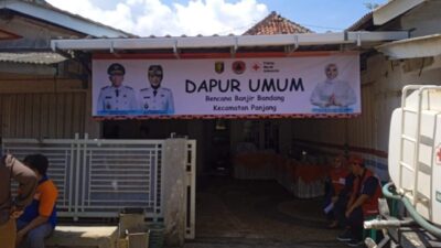 BPBD Lampung Dan PMI Lampung Buka Dapur Umum Untuk Bantu Korban Banjir