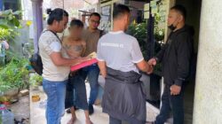 Minta “Uang Bulanan” Sambil Bawa Samurai, Pria Paruh Baya Diciduk Polsek Cengkareng