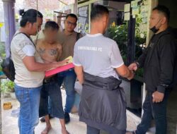 Minta “Uang Bulanan” Sambil Bawa Samurai, Pria Paruh Baya Diciduk Polsek Cengkareng