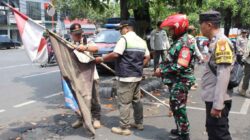 Operasi Berantas Jaya 2025 : Ruang Publik Tamansari Dibersihkan dari Atribut Ormas