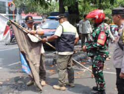 Operasi Berantas Jaya 2025 : Ruang Publik Tamansari Dibersihkan dari Atribut Ormas