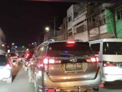 Jalan Kartini, Di Depan “Ruko Nasi Uduk”, Selalu Macet Karena Parkir Liar