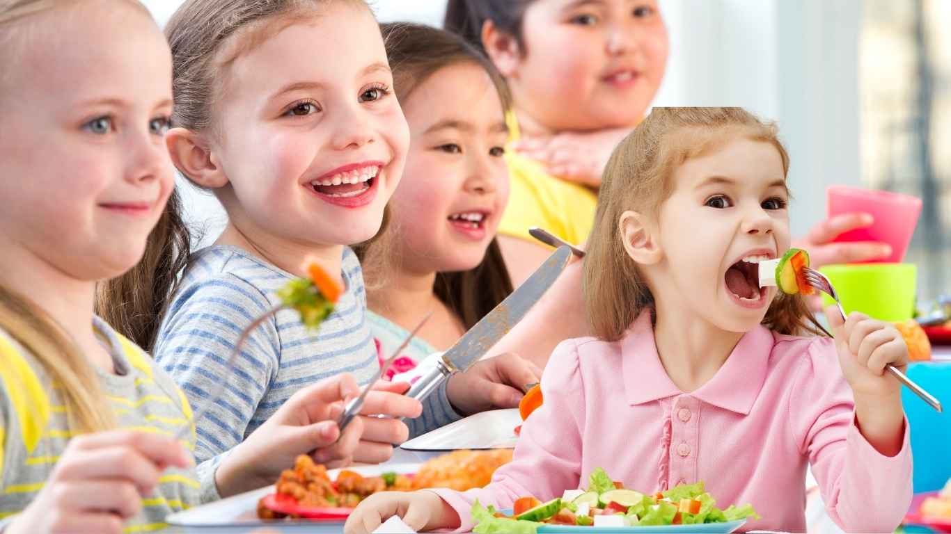 Ini Cara Melatih Anak Mau Makan Sayuran Dengan Menyenangkan