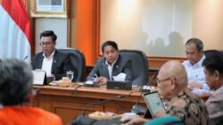 Menhut Pimpin Rapat Satgas Reguler Percepatan Hutan Adat
