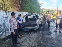 Polisi Selidiki Penyebab Mobil Pick Up Misterius Hangus Terbakar Di Pringsewu