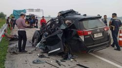 Innova Tabrak Truk di JTTS Lampung Selatan, Dua Tewas Dan Tiga Luka-Luka