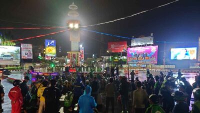 Gaspool Dan Polresta Bandar Lampung Gelar Doa Bersama untuk Affan Kurniawan di Tugu Adipura