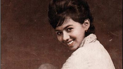 Lilis Suryani : Inspirasi Dari Ketekunan Dan Kreativitas Berkesenian