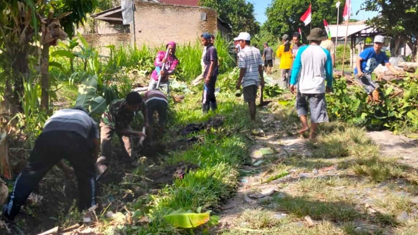 Aksi Bersih-Bersih Desa FPPJ Di Desa Sidoharjo, Way Panji, Lampung Selatan (Foto : ranjana.id)