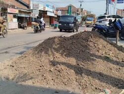 Jalan Gebang–Pabuaran Akhirnya Diperbaiki, Warga Sambut Dengan Lega