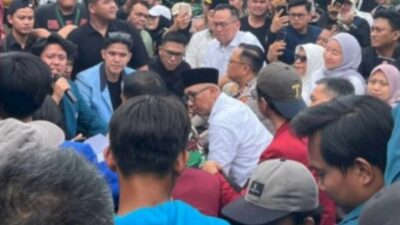 Gubernur Lampung Dan Forkompimda Temui Pengunjuk Rasa Di Halaman Kantor DPRD