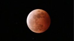 Gerhana Bulan Total Terlihat Di Bandar Lampung