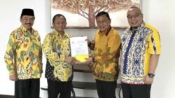 Hanan Terima SK, Umumkan Kepengurusan Golkar Lampung 20 Oktober Mendatang
