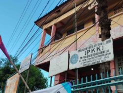 Kantor Kelurahan Gunung Sari Berantakan Dengan Kabel Internet Yang Dipasang Sembarangan