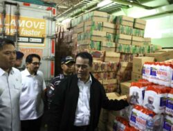 Kementan Kirim Logistik Bantuan Bencana Satu Kapal Penuh ke Sumatera