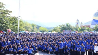 1.758 PPK Paruh Waktu Berfoto Bersama Di Padang Pariaman (Foto : klikgenz.com)