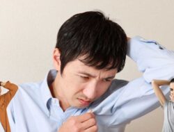 Konsumsi Makanan Ini Secara Rutin Untuk Menghilangkan Bau Badan