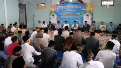 Pemkab Lampung Barat Tanggapi Aspirasi Warga Saat Safari Ramadan Di Pagar Dewa