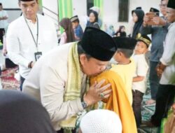 Wabup Lampung Timur Salurkan Hibah Dan Santunan Saat Safari Ramadan Di Marga Jaya, Sukadana