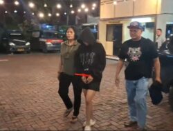 Modus Alihkan Perhatian Pegawai, Wanita Pencuri Uang Laci Mini Market di Tambora Ditangkap