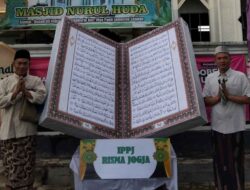 Jamaah Masjid Nurul Huda, Sidoharjo, Way Panji, Khusyuk Laksanakan Shalat Id
