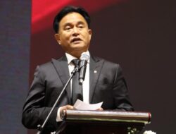 Menko Kumhamimpas Sebut Keberadaan Riza Chalid, Diduga Di Malaysia