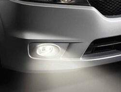 Ini Etika Penggunaan Lampu Kabut Mobil Yang Harus Dipahami Pengemudi