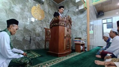 Khatib Ajak Jamaah Masjid Jami’ussalam Kelapa Tiga Permai Maknai Hakikat Ibadah Qurban