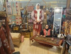 Menembus Pasar Nasional, Inovasi Tapis Lampung Memukau Pecinta Wastra