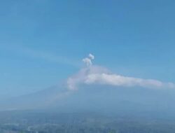 Gunung Semeru Erupsi, Letusan Capai 700 Meter