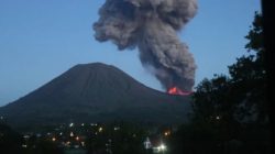 Gunung Lokon Masih Berstatus Waspada